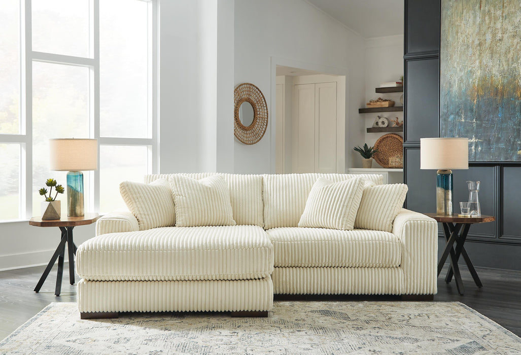 Lindyn Sectional with Chaise - Valley Furniture (Rohnert Park, CA)