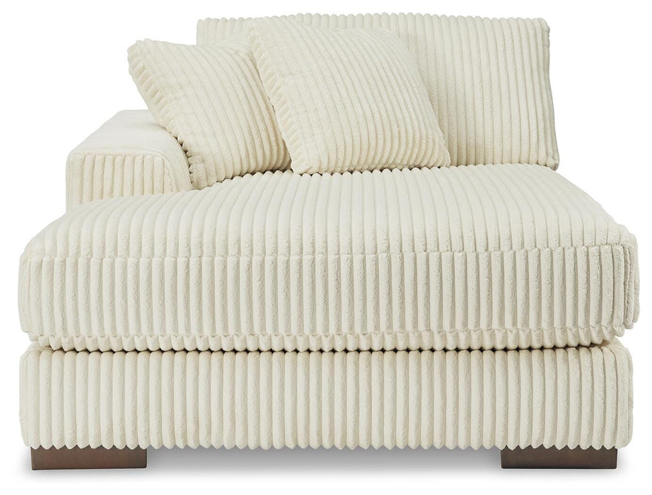 Lindyn Sectional with Chaise - Valley Furniture (Rohnert Park, CA)