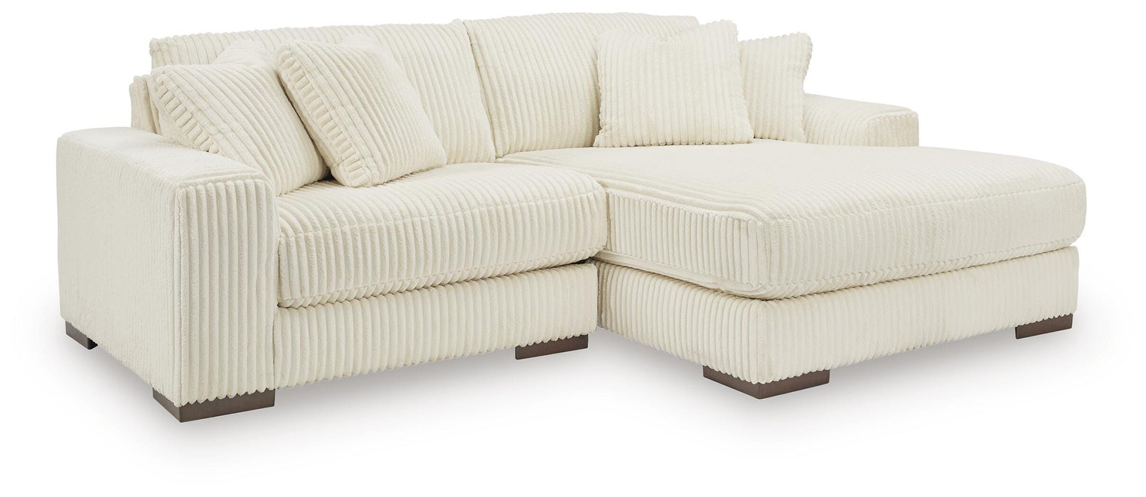 Lindyn Sectional with Chaise - Valley Furniture (Rohnert Park, CA)
