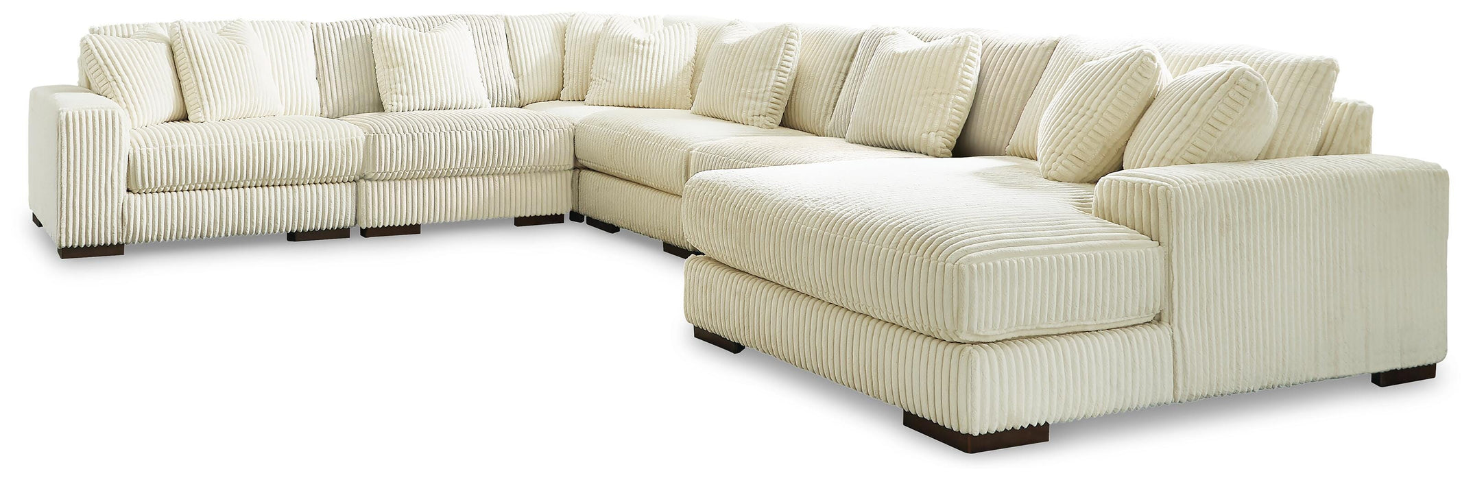 Lindyn Sectional with Chaise - Valley Furniture (Rohnert Park, CA)