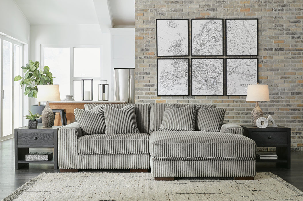 Lindyn Sectional with Chaise - Valley Furniture (Rohnert Park, CA)
