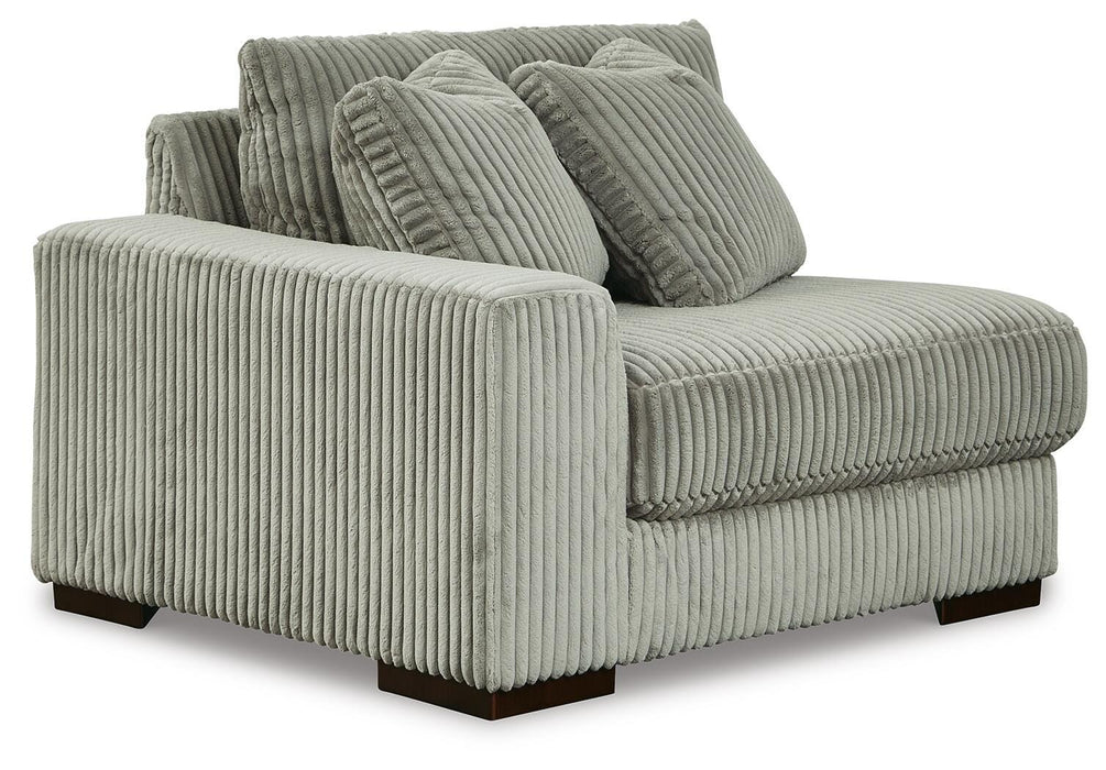 Lindyn Sectional with Chaise - Valley Furniture (Rohnert Park, CA)