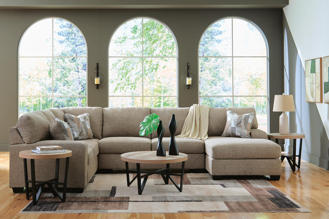 Newellen Sectional with Chaise - Valley Furniture (Rohnert Park, CA)