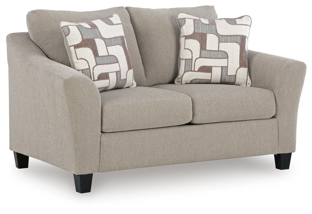 Willarae Loveseat - Valley Furniture (Rohnert Park, CA)
