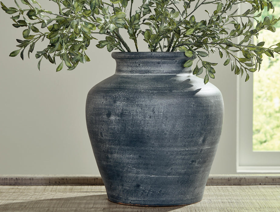 Meadie Vase - Valley Furniture (Rohnert Park, CA)