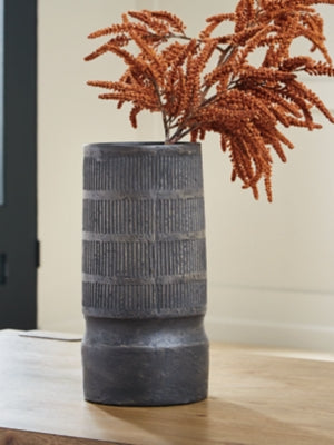 Beninworth Vase - Valley Furniture (Rohnert Park, CA)