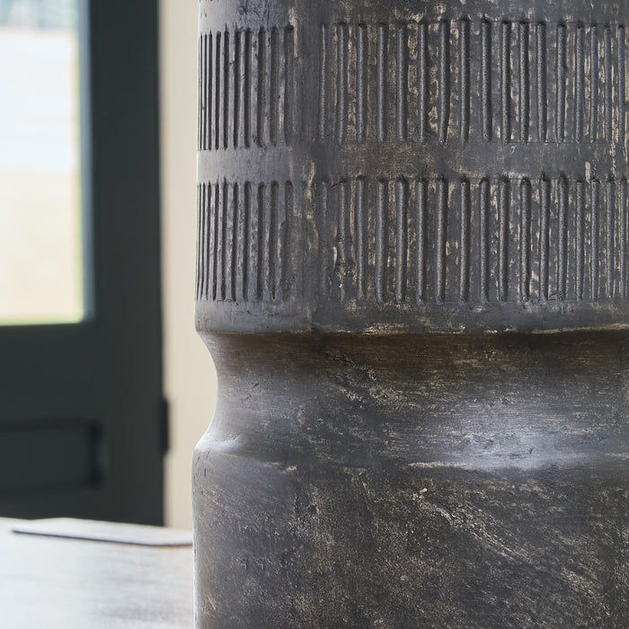 Beninworth Vase - Valley Furniture (Rohnert Park, CA)