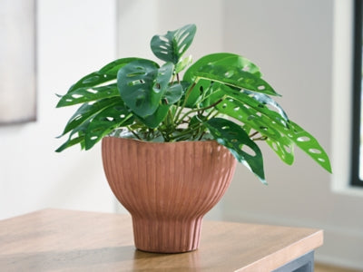 Orban Vase - Valley Furniture (Rohnert Park, CA)