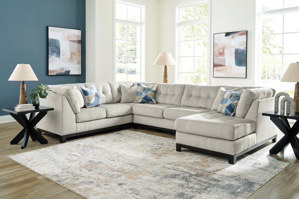 Maxon Place Sectional with Chaise - Valley Furniture (Rohnert Park, CA)