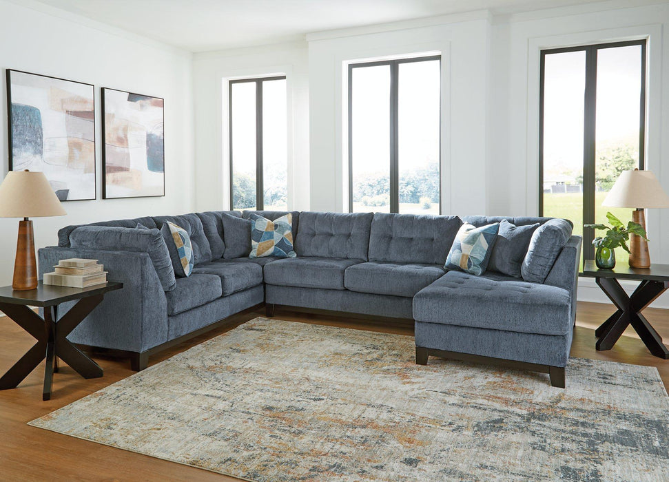 Maxon Place Sectional with Chaise - Valley Furniture (Rohnert Park, CA)