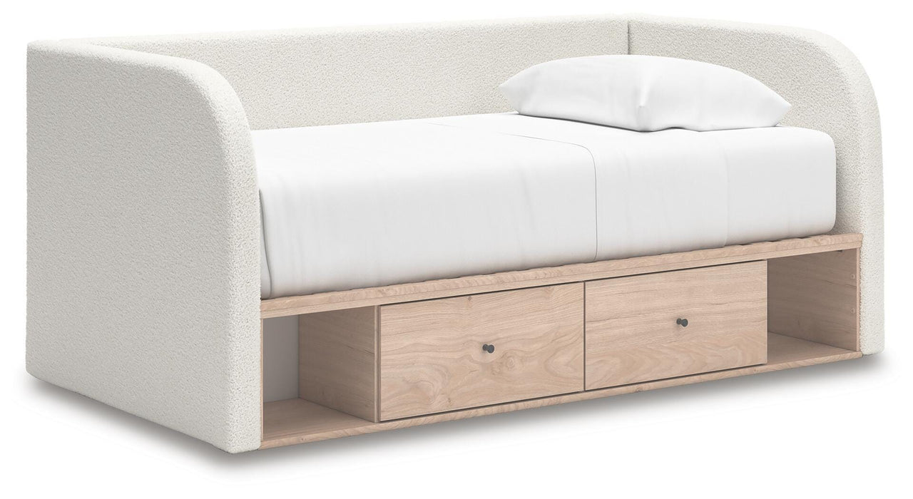 Arloster Upholstered Bed - Valley Furniture (Rohnert Park, CA)