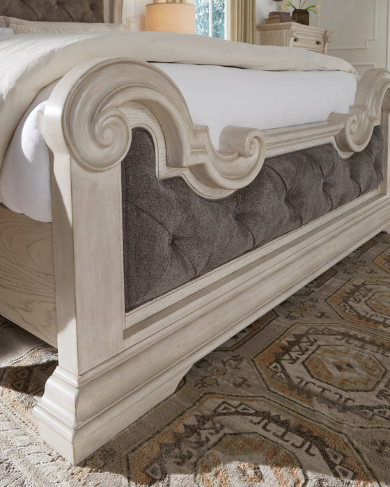 Bruchandi Upholstered Bed - Valley Furniture (Rohnert Park, CA)