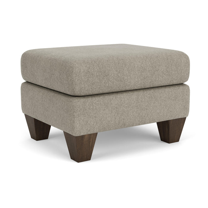 Moxy 5017-08 Ottoman