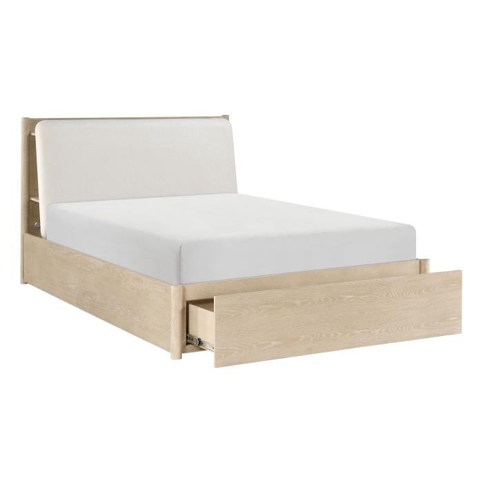 1313N-1*-Bedroom (3) Queen Platform Bed with Footboard Storage