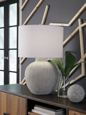 Calbert Table Lamp - Valley Furniture (Rohnert Park, CA)