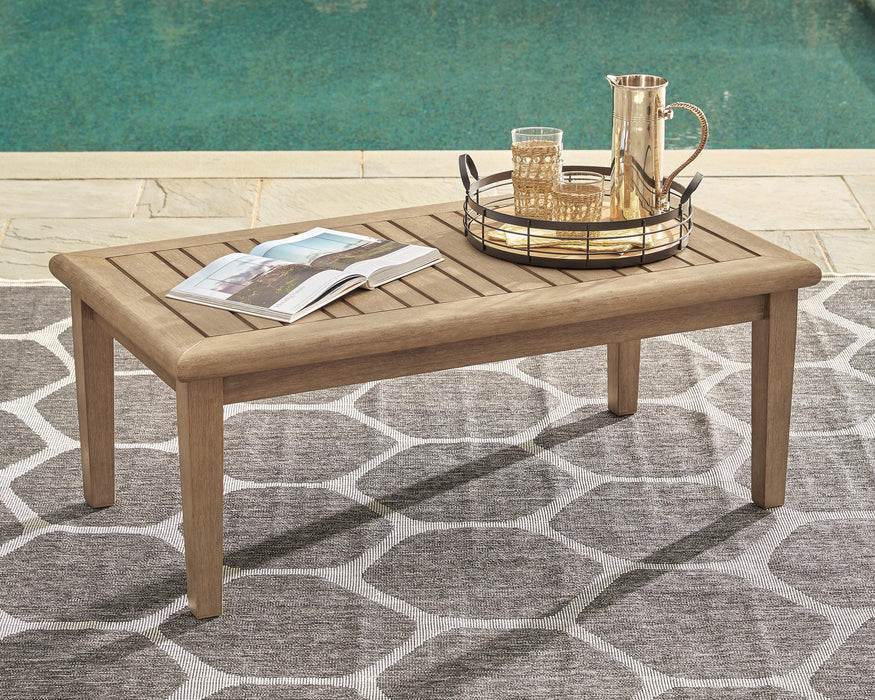 Gerianne Coffee Table - Valley Furniture (Rohnert Park, CA)