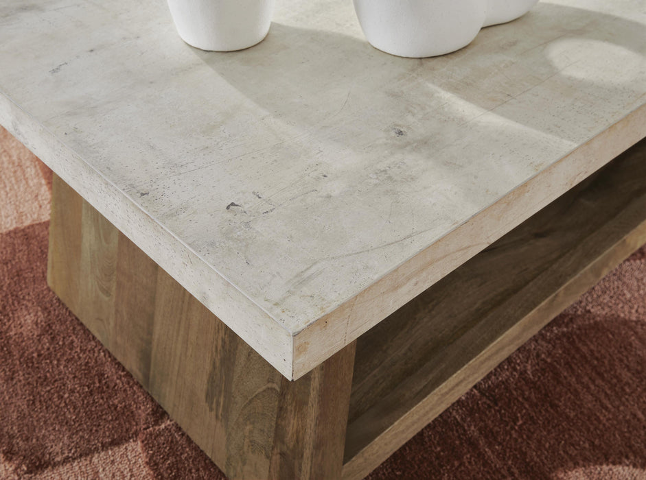Brendalhouse Coffee Table - Valley Furniture (Rohnert Park, CA)