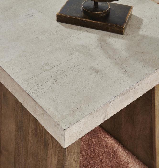 Brendalhouse End Table - Valley Furniture (Rohnert Park, CA)